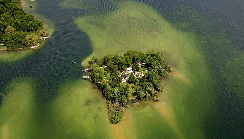 Bild: Roseninsel im Starnberger See
