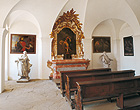Link to the palace chapel