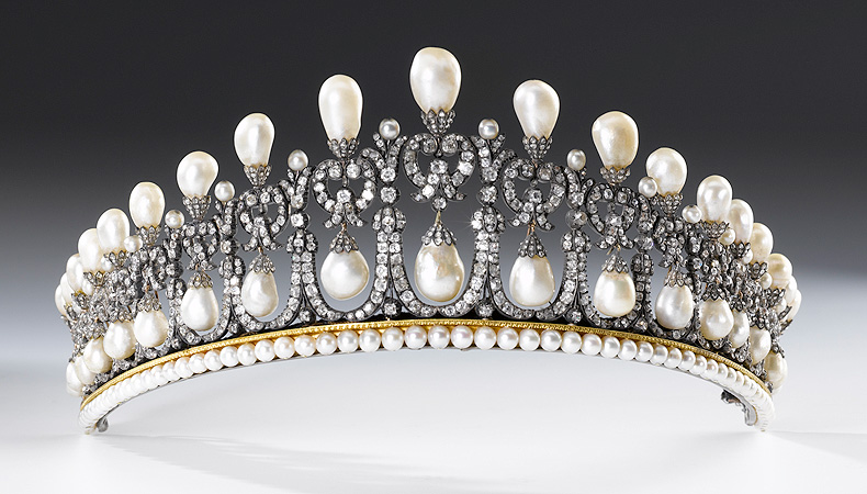 Perl diadem of Queen Amalie of Greece